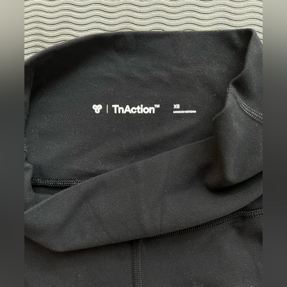 TnaBUTTER™ Atmosphere Flare Hi-Rise Legging - Picture 2 of 6